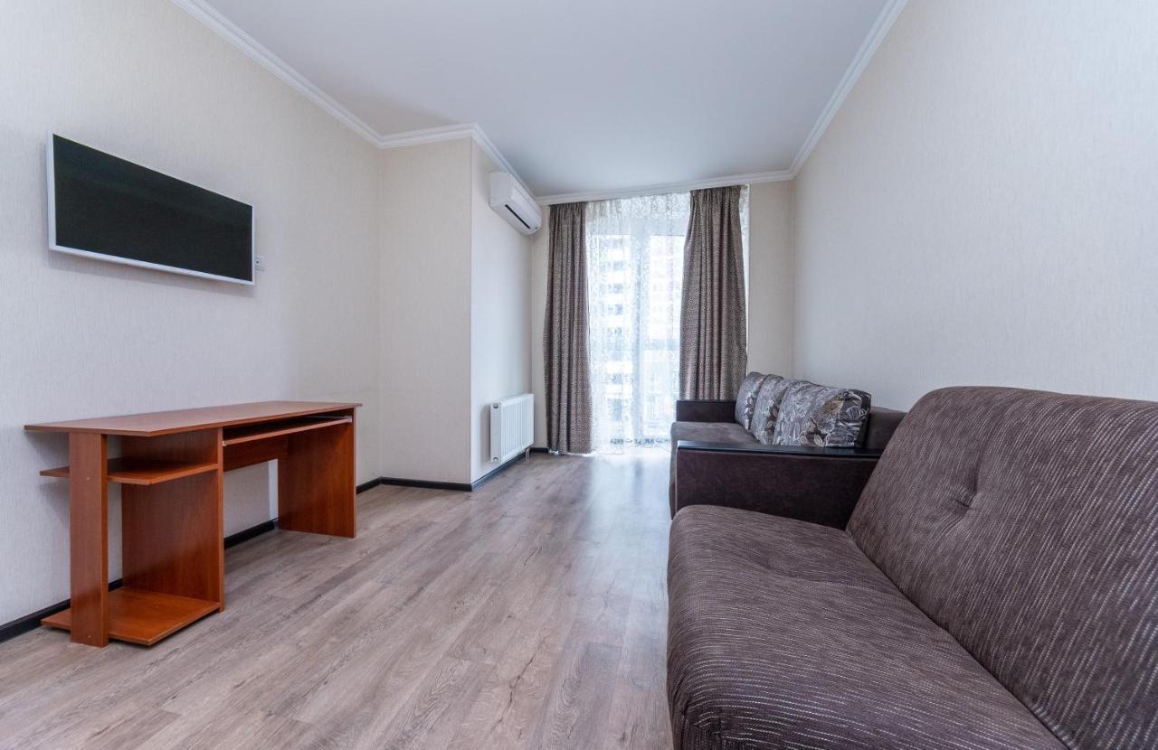 Flatrent Drahomanova 2A Lägenhet Kiev Exteriör bild
