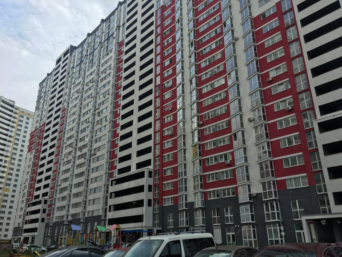 Flatrent Drahomanova 2A Lägenhet Kiev Exteriör bild