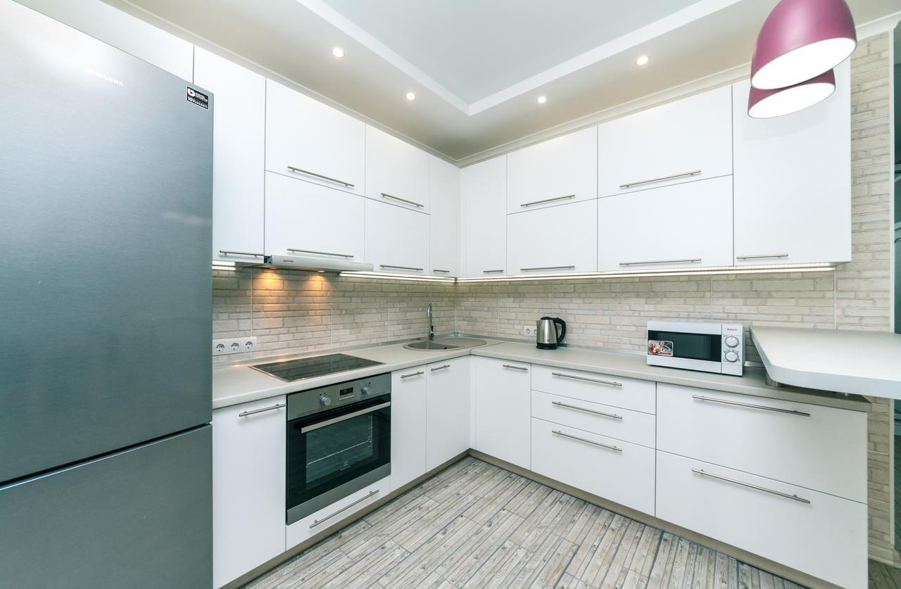 Flatrent Drahomanova 2A Lägenhet Kiev Exteriör bild
