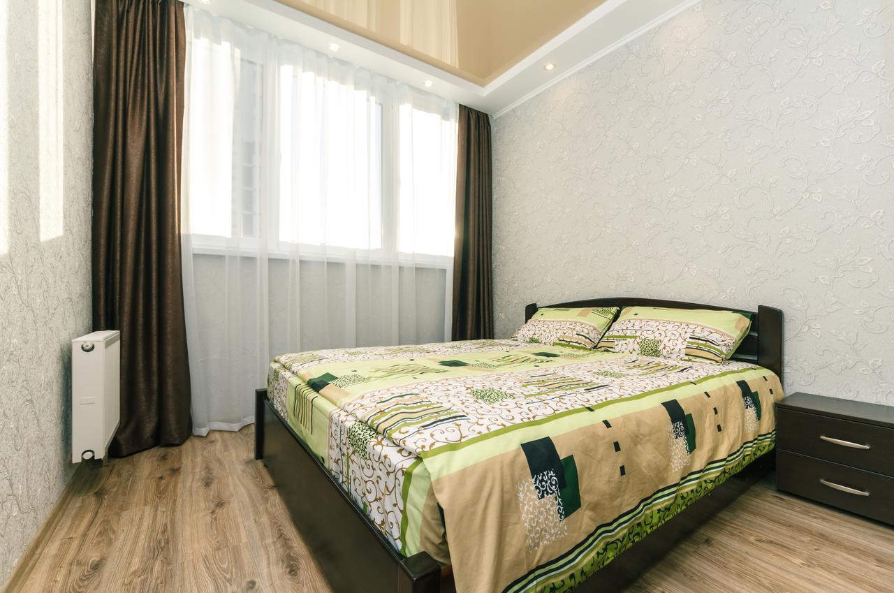 Flatrent Drahomanova 2A Lägenhet Kiev Exteriör bild