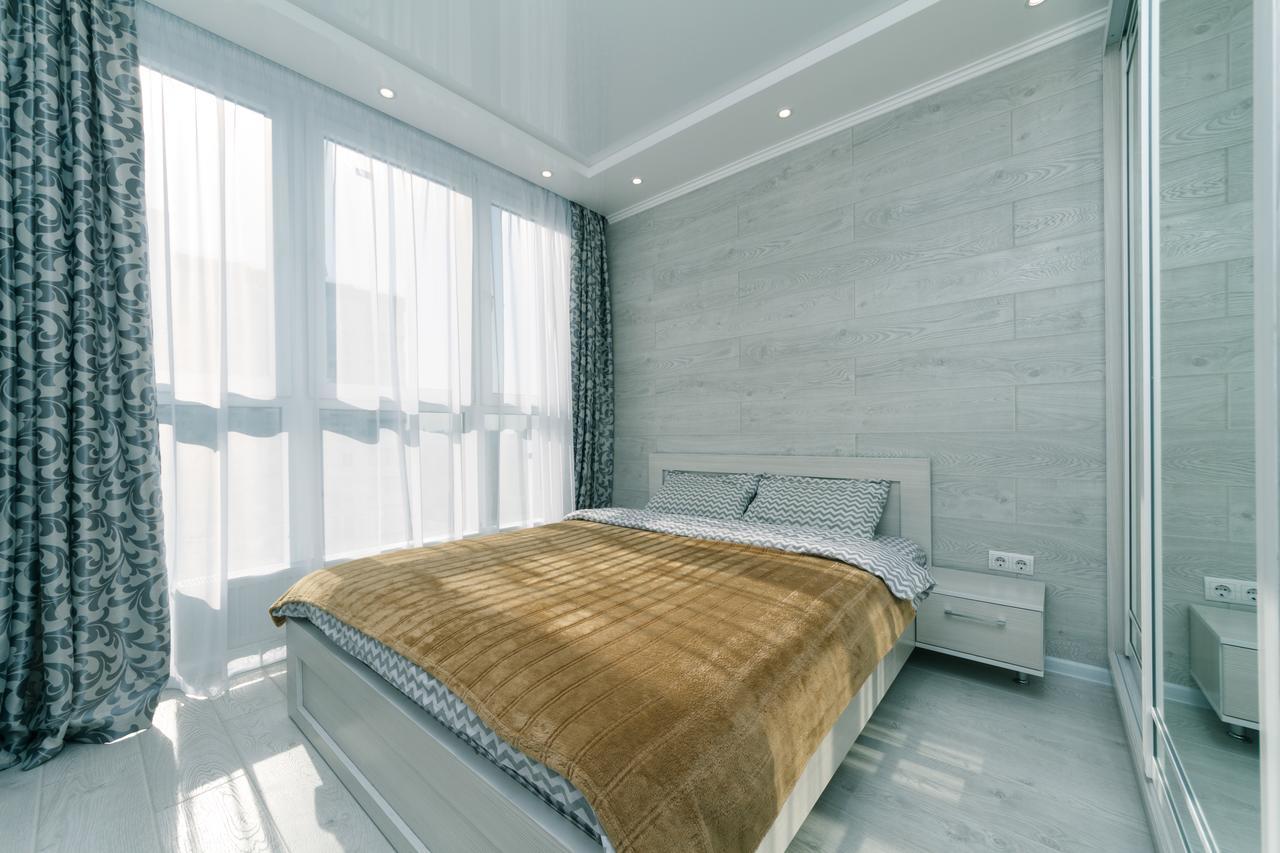 Flatrent Drahomanova 2A Lägenhet Kiev Exteriör bild